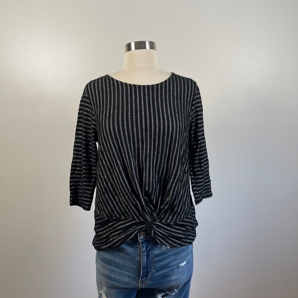 W5 • Striped Twisted Front 3/4 Sleeve Top